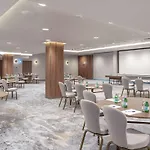 Hotel Doubletree By Hilton Center