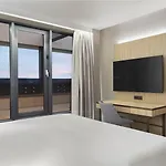 Doubletree By Hilton Center