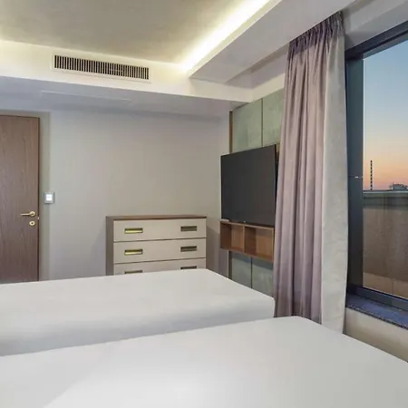 Doubletree By Hilton Center