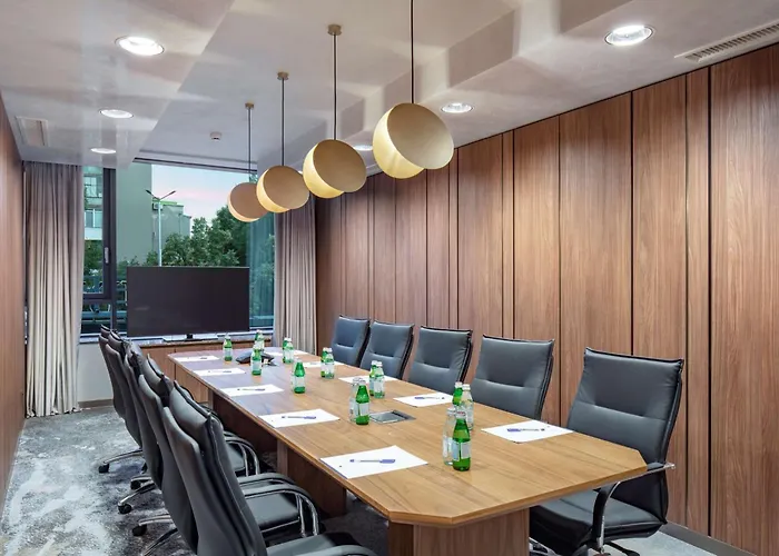 Doubletree By Hilton Center