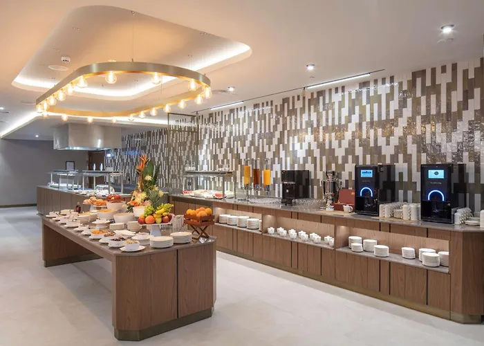 Doubletree By Hilton Center Hotell