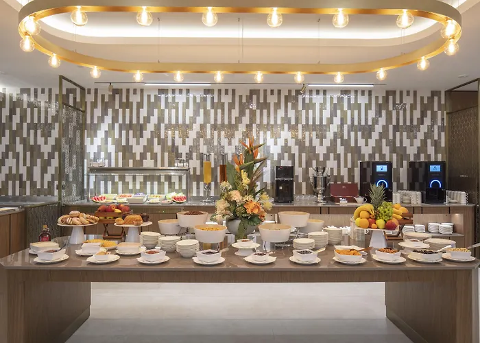 Hotell Doubletree By Hilton Center 4*