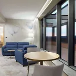 Doubletree By Hilton Center Хотел Пловдив
