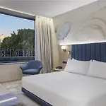Хотел Doubletree By Hilton Center Пловдив