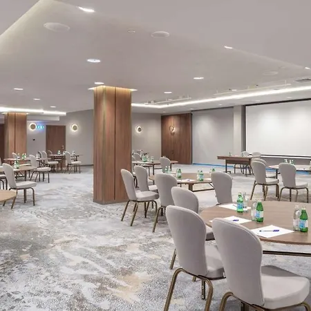 Doubletree By Hilton Center ホテル 4*