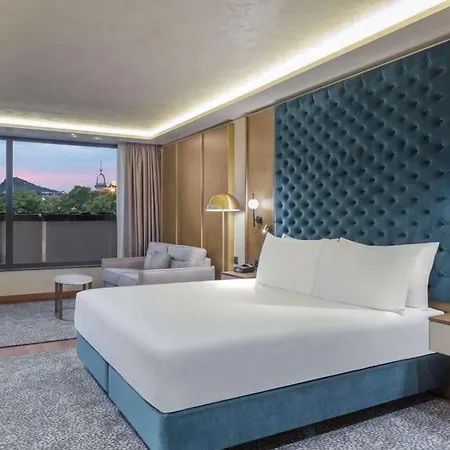 Hotel Doubletree By Hilton Center 4*