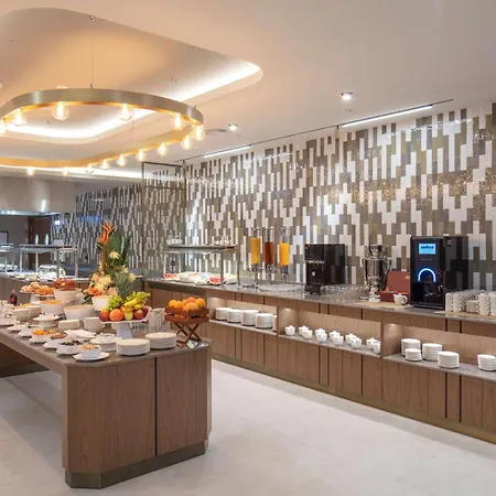 Doubletree By Hilton Center ホテル