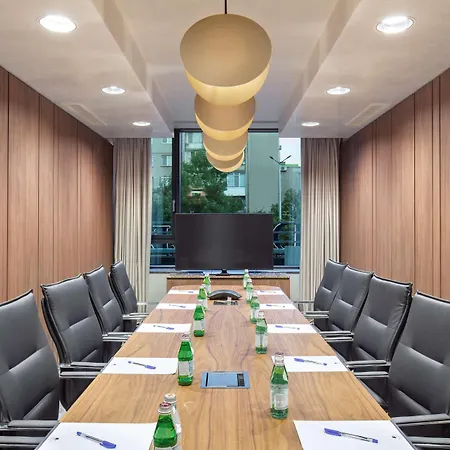 Doubletree By Hilton Center 4*