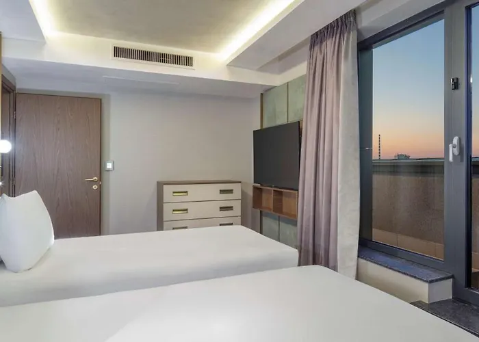 Doubletree By Hilton Center